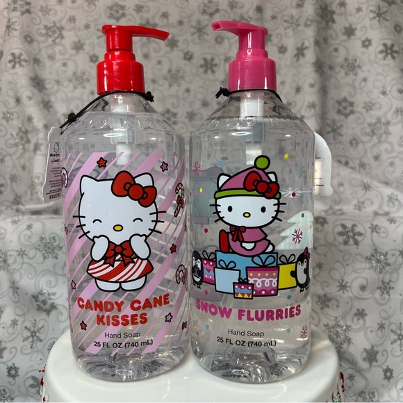 Sanrio Hello Kitty Christmas Scented Hand Soaps - Candy Cane Kisses &Snow Flurry - Picture 2 of 12